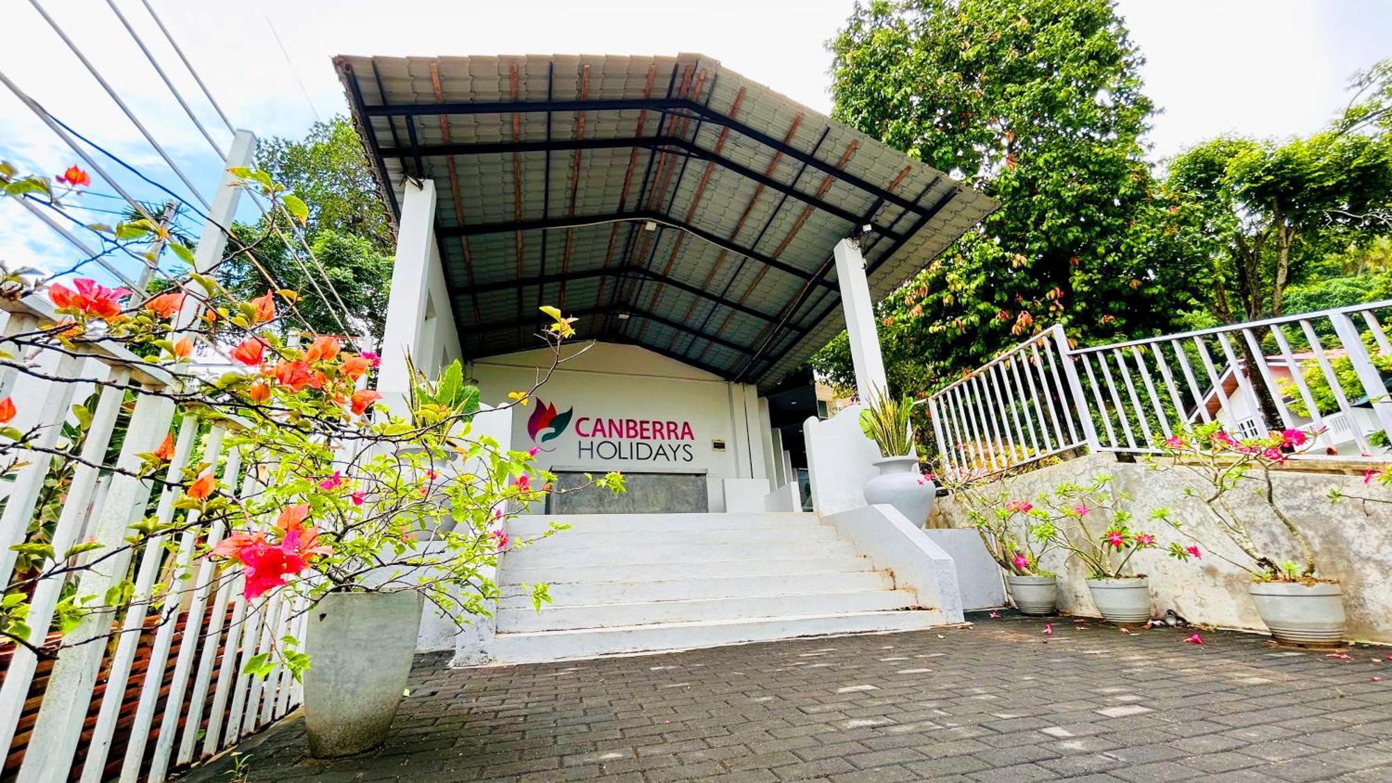 Canberra Holidays - Mirissa Exterior foto